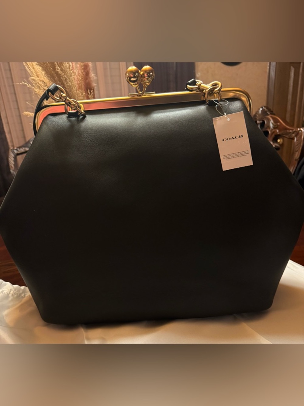 Coach Kisslock large frame  Black Leather Satchel NWT 🤩